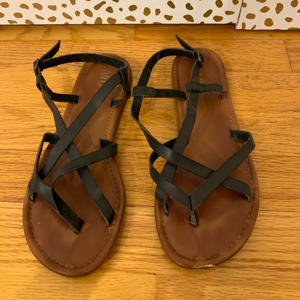MIA black sandals